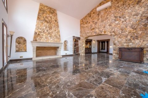 Villa de 4 dormitorios en venta en Blanes, Gerona, Cataluña, Spain № 919 - foto 8