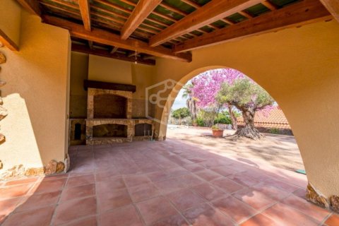 Villa de 4 dormitorios en venta en Blanes, Gerona, Cataluña, Spain № 919 - foto 5