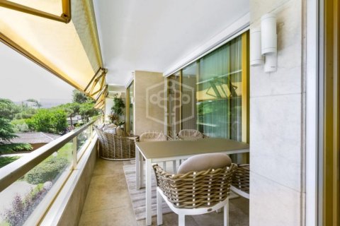 Apartamento de 4 dormitorios en venta en Barcelona, Cataluña, Spain № 915 - foto 7