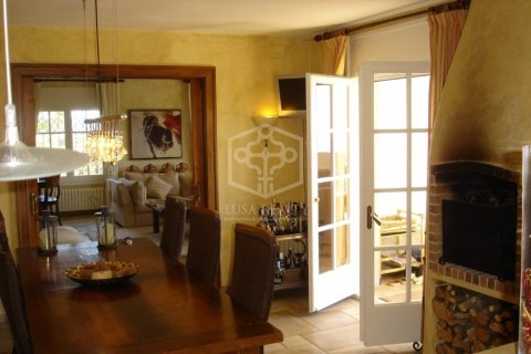 Villa de 7 dormitorios en venta en Blanes, Gerona, Cataluña, Spain № 917 - foto 15
