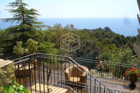 Villa de 7 dormitorios en venta en Blanes, Gerona, Cataluña, Spain № 917 - foto 7
