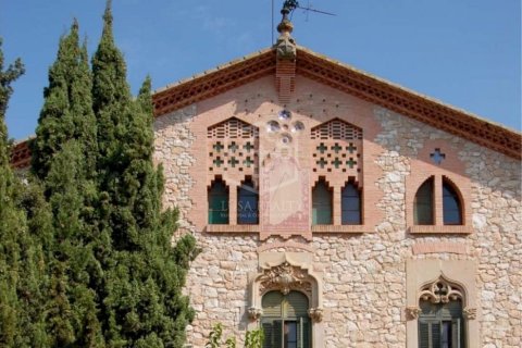 Сasa de 15 dormitorios en venta en Sitges, Barcelona, Cataluña, Spain № 913 - foto 2