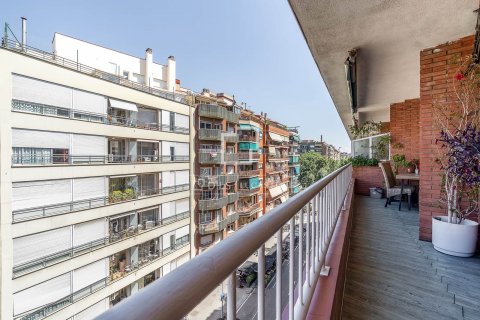 Ático de 3 dormitorios en venta en Barcelona, Cataluña, Spain № 8650 - foto 12
