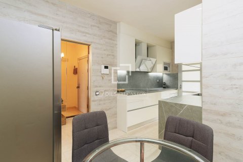 Ático de 3 dormitorios en venta en Barcelona, Cataluña, Spain № 8650 - foto 25