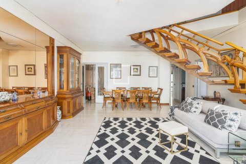 Ático de 3 dormitorios en venta en Barcelona, Cataluña, Spain № 8650 - foto 2
