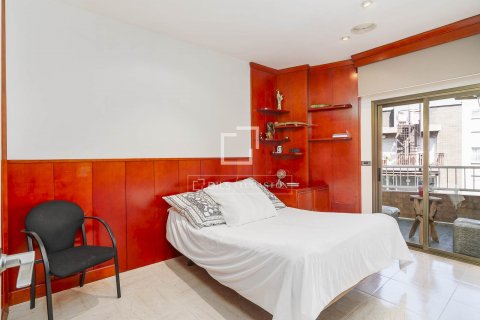 Ático de 3 dormitorios en venta en Barcelona, Cataluña, Spain № 8650 - foto 9