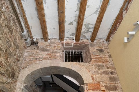 Купить квартиру в Барселона, Испания с 1 спальня, 42м², № 8647 - фото 17