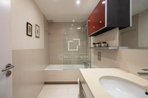 Купить квартиру в Барселона, Испания с 3 спальни, 124м², № 8640 - фото 15