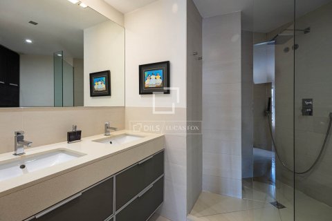 Купить квартиру в Барселона, Испания с 3 спальни, 124м², № 8640 - фото 23