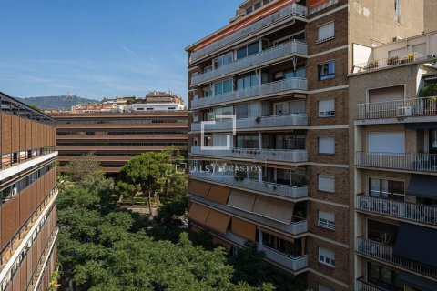 Купить квартиру в Барселона, Испания с 3 спальни, 124м², № 8640 - фото 24