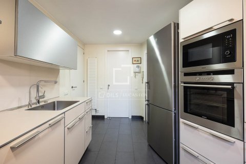 Купить квартиру в Барселона, Испания с 3 спальни, 124м², № 8640 - фото 6