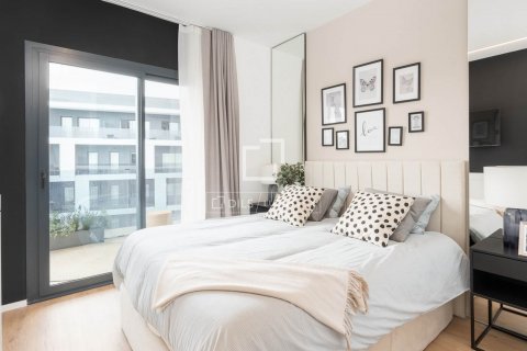 Apartamento de 3 dormitorios en venta en Barcelona, Cataluña, Spain № 8651 - foto 12