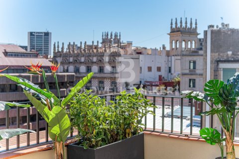 Ático de 268 m² en venta en Barcelona, Cataluña, Spain № 7845 - foto 29