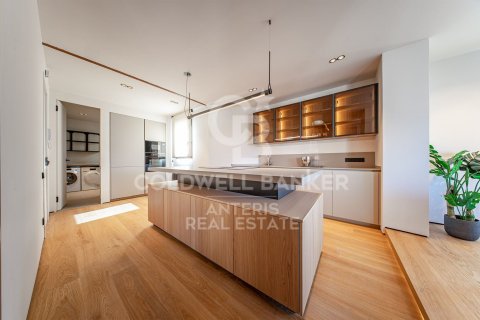Ático de 268 m² en venta en Barcelona, Cataluña, Spain № 7845 - foto 15