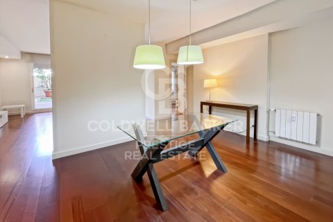 Apartamento de 3 dormitorios en venta en Barcelona, Cataluña, Spain № 7846 - foto 5