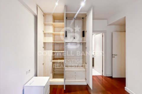 Apartamento de 3 dormitorios en venta en Barcelona, Cataluña, Spain № 7846 - foto 16