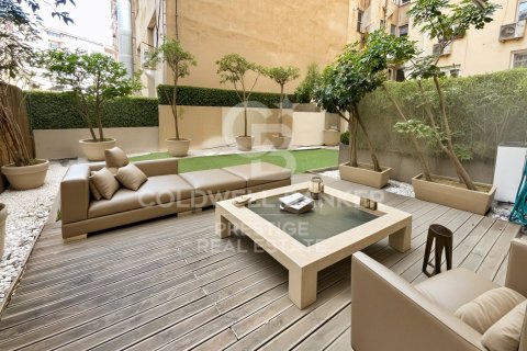Apartamento de 3 dormitorios en venta en Barcelona, Cataluña, Spain № 7846 - foto 29