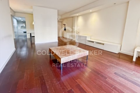 Apartamento de 3 dormitorios en venta en Barcelona, Cataluña, Spain № 7846 - foto 7