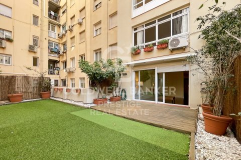 Apartamento de 3 dormitorios en venta en Barcelona, Cataluña, Spain № 7846 - foto 3