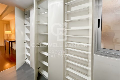Apartamento de 3 dormitorios en venta en Barcelona, Cataluña, Spain № 7846 - foto 20