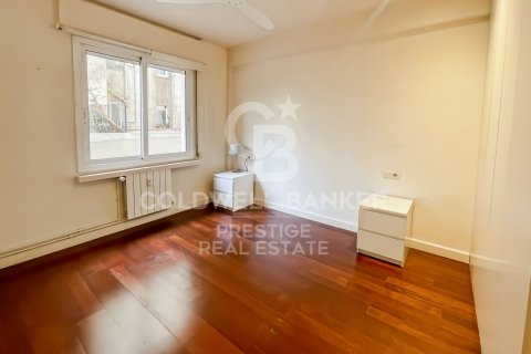 Apartamento de 3 dormitorios en venta en Barcelona, Cataluña, Spain № 7846 - foto 17