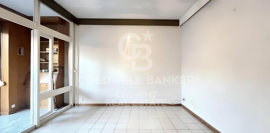 Apartamento de 5 dormitorios en venta en Barcelona, Cataluña, Spain № 7847