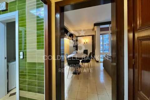 Apartamento de 5 dormitorios en venta en Barcelona, Cataluña, Spain № 7847 - foto 3