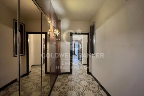 Apartamento de 5 dormitorios en venta en Barcelona, Cataluña, Spain № 7847 - foto 4