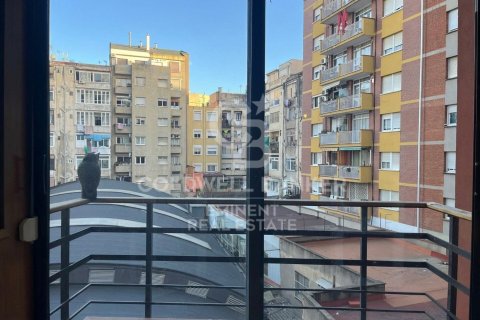 Apartamento de 5 dormitorios en venta en Barcelona, Cataluña, Spain № 7847 - foto 17