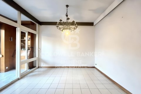 Apartamento de 5 dormitorios en venta en Barcelona, Cataluña, Spain № 7847 - foto 18