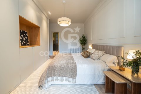 4 bedrooms apartment for sale in Barcelona, Catalonia, Spain № 7850 - photo 11