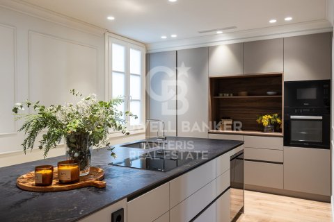 4 bedrooms apartment for sale in Barcelona, Catalonia, Spain № 7850 - photo 21