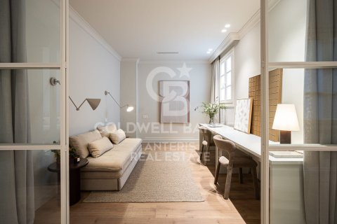 4 bedrooms apartment for sale in Barcelona, Catalonia, Spain № 7850 - photo 13