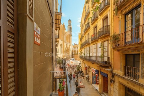 Apartamento de 3 dormitorios en venta en Barcelona, Cataluña, Spain № 7851 - foto 24