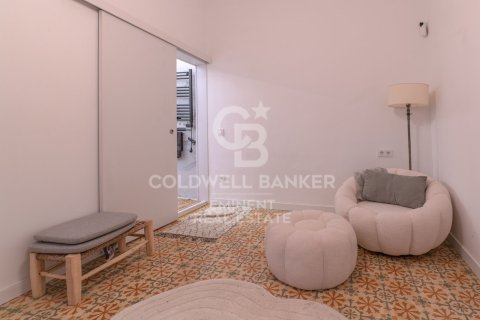 Apartamento de 3 dormitorios en venta en Barcelona, Cataluña, Spain № 7851 - foto 14