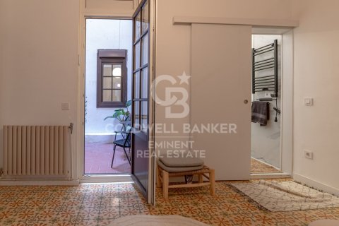 Apartamento de 3 dormitorios en venta en Barcelona, Cataluña, Spain № 7851 - foto 13