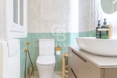 Apartamento de 3 dormitorios en venta en Barcelona, Cataluña, Spain № 7851 - foto 26