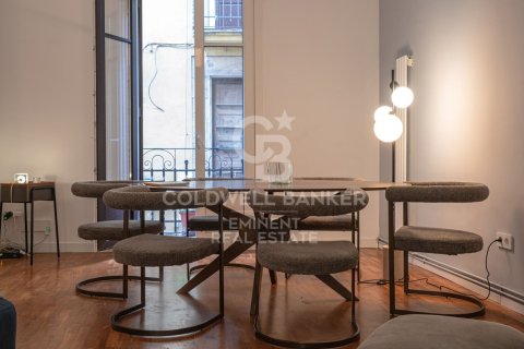 Apartamento de 3 dormitorios en venta en Barcelona, Cataluña, Spain № 7851 - foto 7