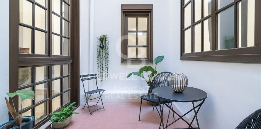 Apartamento de 3 dormitorios en venta en Barcelona, Cataluña, Spain № 7851