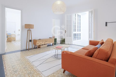 Apartamento de 3 dormitorios en venta en Barcelona, Cataluña, Spain № 7851 - foto 30