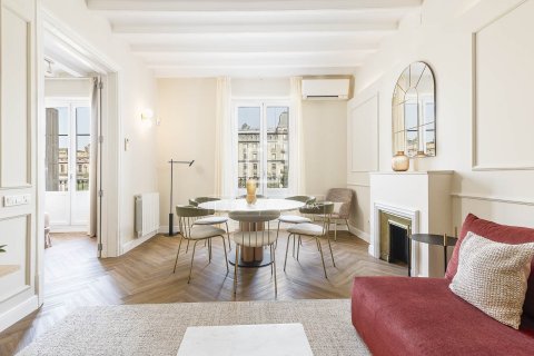 Apartamento de 3 dormitorios en venta en Barcelona, Cataluña, Spain № 7067 - foto 29