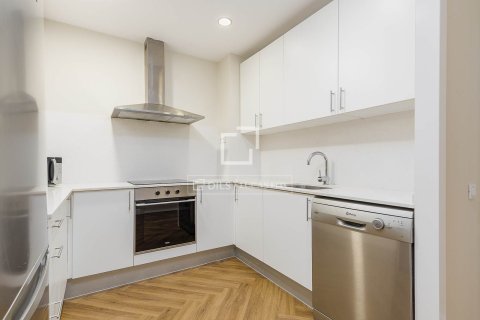 Apartamento de 3 dormitorios en venta en Barcelona, Cataluña, Spain № 7067 - foto 22