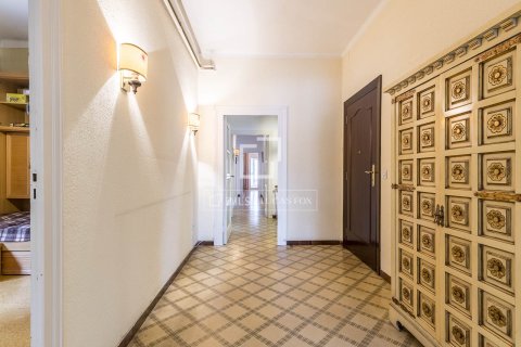 6 bedrooms apartment for sale in Barcelona, Catalonia, Spain № 7063 - photo 23