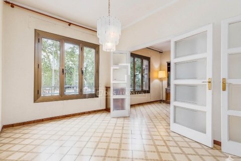 Apartamento de 6 dormitorios en venta en Barcelona, Cataluña, Spain № 7063