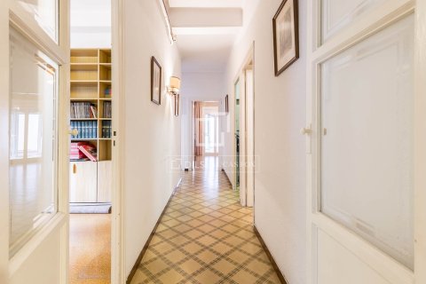 6 bedrooms apartment for sale in Barcelona, Catalonia, Spain № 7063 - photo 19