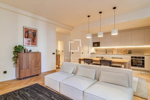 Apartamento de 2 dormitorios en venta en Barcelona, Cataluña, Spain № 7065