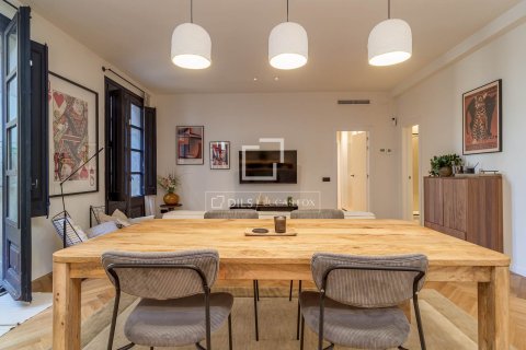 Apartamento de 2 dormitorios en venta en Barcelona, Cataluña, Spain № 7065 - foto 16