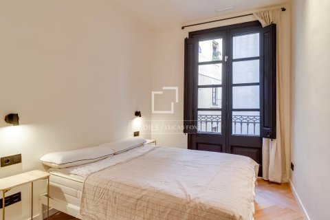 Apartamento de 2 dormitorios en venta en Barcelona, Cataluña, Spain № 7065 - foto 11