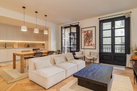 Apartamento de 2 dormitorios en venta en Barcelona, Cataluña, Spain № 7065 - foto 30