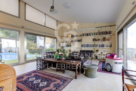 Купить дом в Барселона, Испания с 7 спален, 570м², № 6072 - фото 3